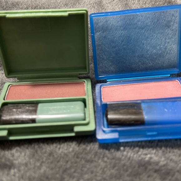 2 Clinique Blush Sets  19 SUGAR PLUM 01 NEW CLOVER & Mini Makeup Brushes - Picture 8 of 10
